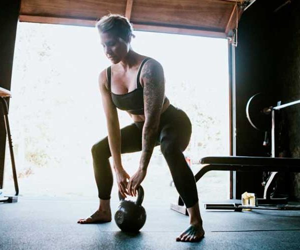 Los Cinco Mejores EMOM de CrossFit Para un Entrenamiento Intenso y Eficaz