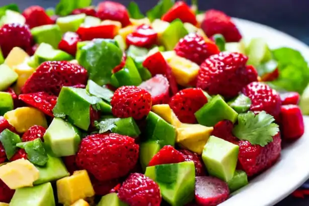 Cena saludable: Ensalada de espinacas y fresas